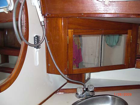 Endeavour 40 Sloop Aft Head